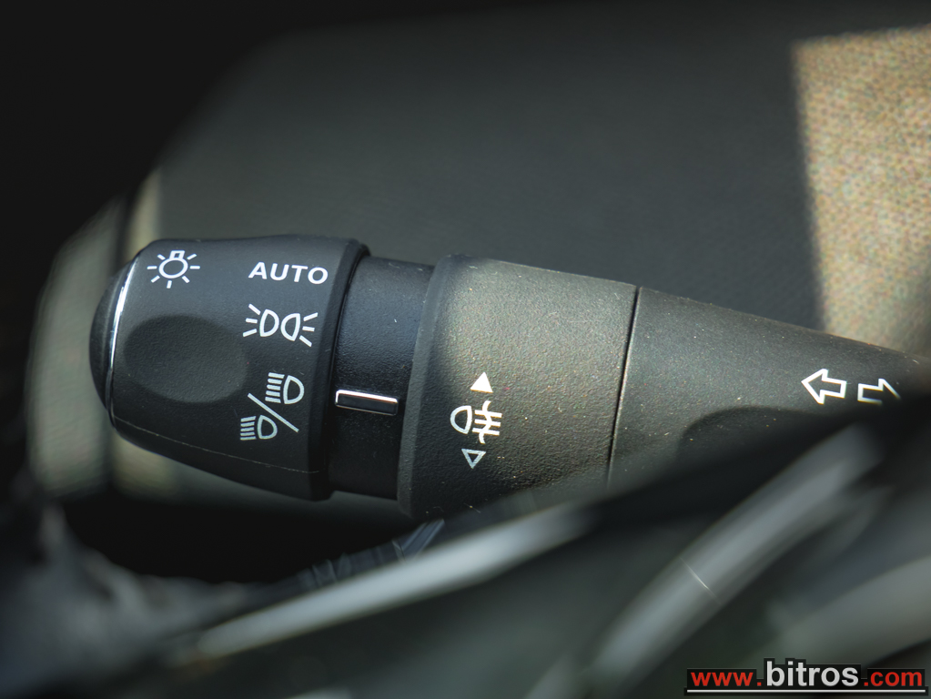 Peugeot 308 2023 NEW 1.2 ΒΕΝΖΙΝΗ 130hp! Business -GR — φωτογραφία 21