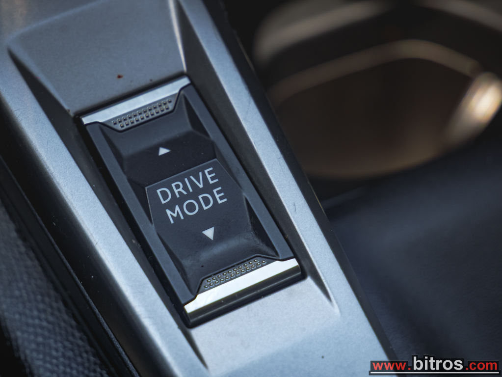 Peugeot 308 2023 NEW 1.2 ΒΕΝΖΙΝΗ 130hp! Business -GR — φωτογραφία 26