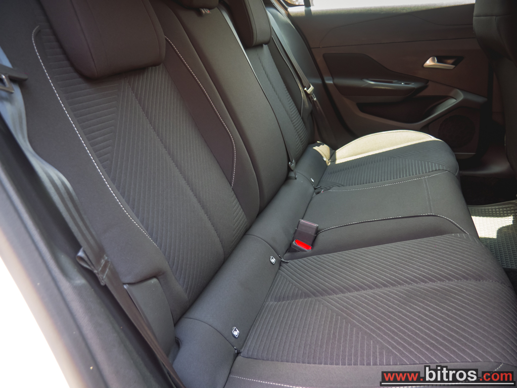 Peugeot 308 2023 NEW 1.2 ΒΕΝΖΙΝΗ 130hp! Business -GR — φωτογραφία 7