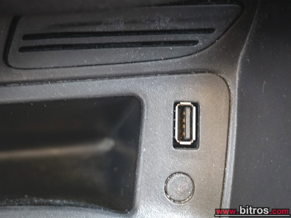 Ford TRANSIT COURIER VAN 1.5 CDTI DIESEL 95HP TREND — φωτογραφία 22