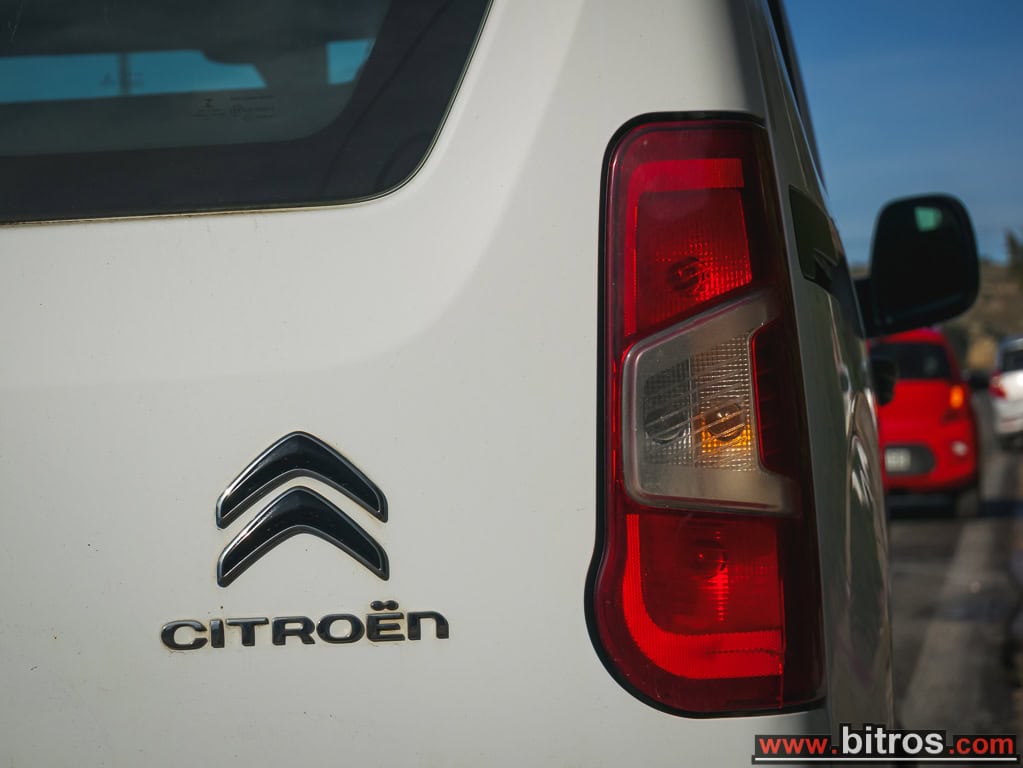 Citroen BERLINGO VAN 1.5 DIESEL ΜΕ 100HP!+CRUISE-NAVI-PARCTRONIC — φωτογραφία 30