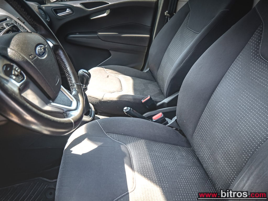 Ford TRANSIT COURIER VAN 1.5 CDTI DIESEL 95HP TREND — φωτογραφία 4