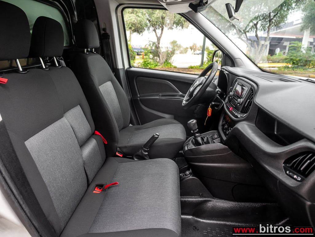 Citroen C3 2021 VAN 1.5 BLUEHDI 100HP — φωτογραφία 445