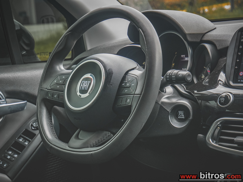Fiat 500X 2016 1.6 DIESEL 120HP! 6-G LOUNGE NAVI EUR6 109Co2 — φωτογραφία 19