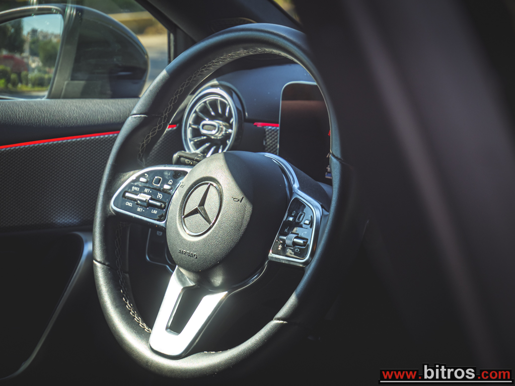 Mercedes-Benz A 180 2020 68.000km!!! 1.5 D 7G-DCT AUTO NAVI-LED-GR — φωτογραφία 17