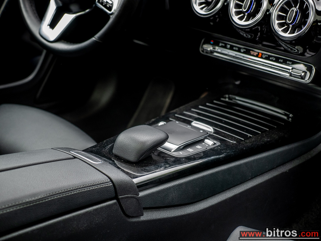 Mercedes-Benz CLA 180 2023 +18″AMG PANORAMA 1.3 AMG BUSINESSLINE 7GDCT AUTOLED-NIGHTPCK — φωτογραφία 38