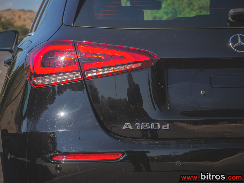 Mercedes-Benz A 180 2020 68.000km!!! 1.5 D 7G-DCT AUTO NAVI-LED-GR — φωτογραφία 45