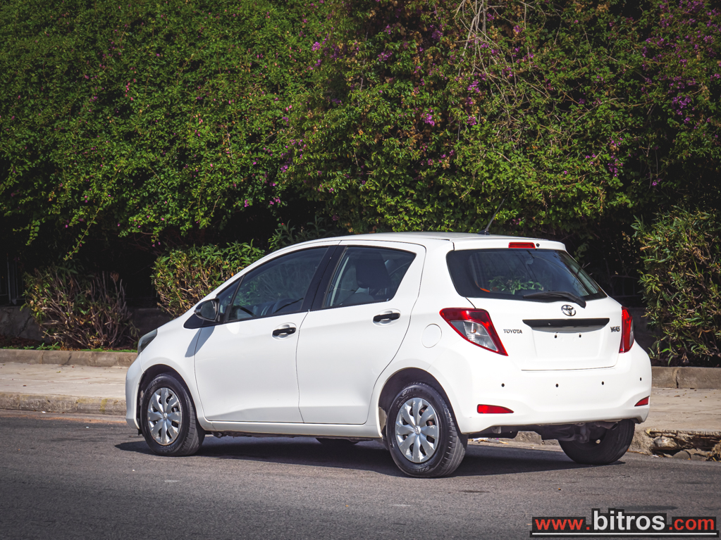 Toyota Yaris 2012 ΛΙΓΑ ΧΛΜ!!! ΕΛΛΗΝΙΚΟ ΙΔΙΩΤΗ 1.3 100hp! 6TAXYTO — φωτογραφία 10