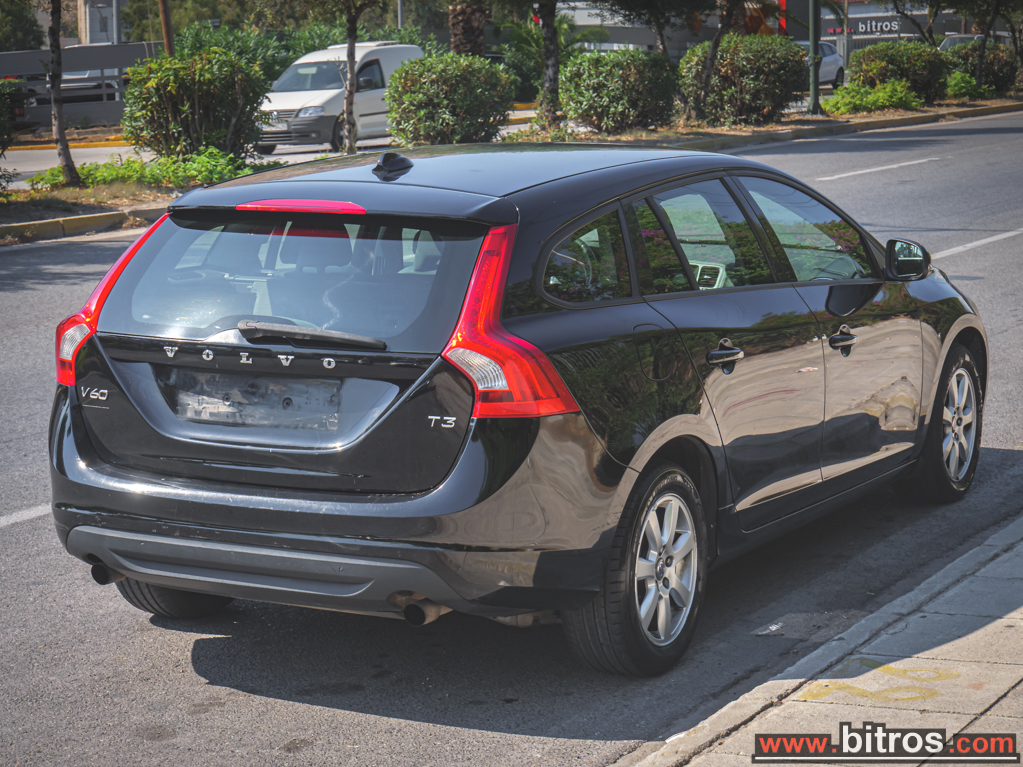Volvo V60 2012 1.6 TURBO 150HP — φωτογραφία 12