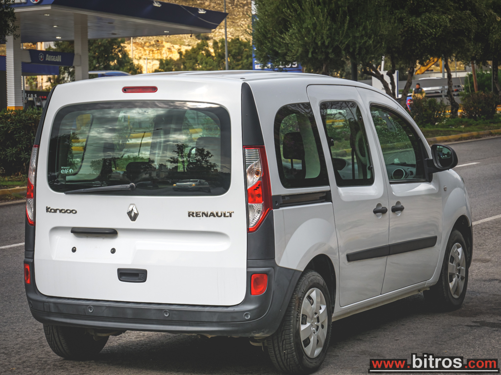 Renault Kangoo 2019 5ΘΕΣΙΟ ΙΧ ΜΕ ΔΥΝΑΤΟΤΗΤΑ ΜΕΤΑΤΡΟΠΗΣ ΣΕ ΕΠΑΓΓΕΛΜΑΤΙΚΟ — φωτογραφία 12
