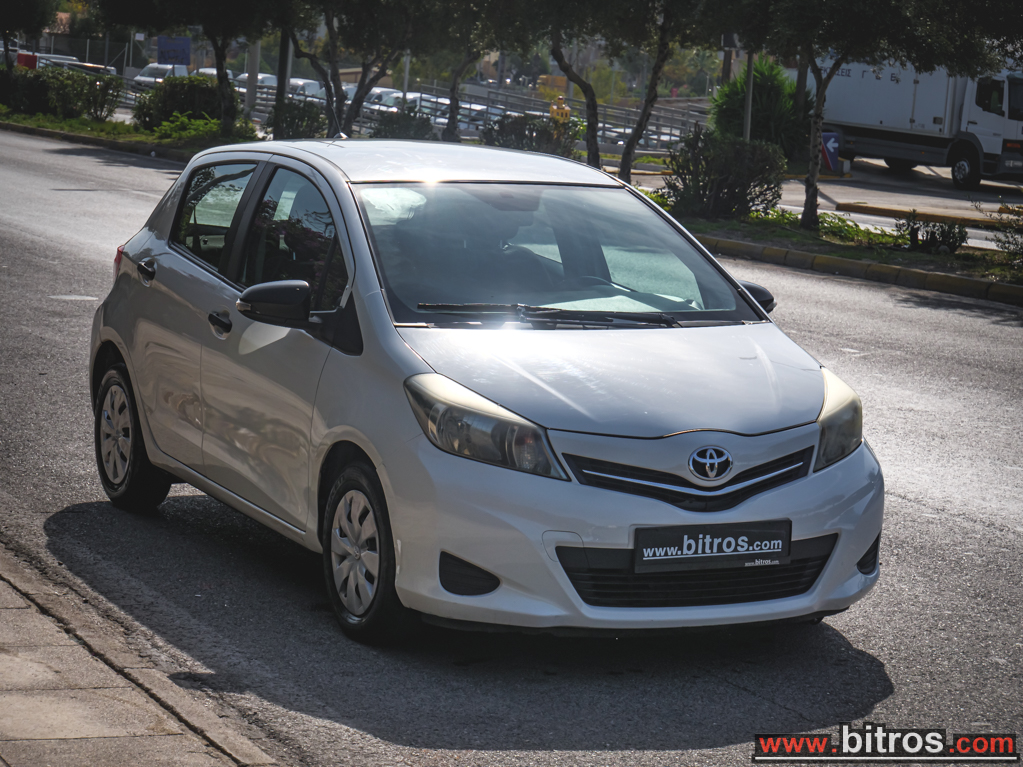 Toyota Yaris 2012 ΛΙΓΑ ΧΛΜ!!! ΕΛΛΗΝΙΚΟ ΙΔΙΩΤΗ 1.3 100hp! 6TAXYTO — φωτογραφία 13