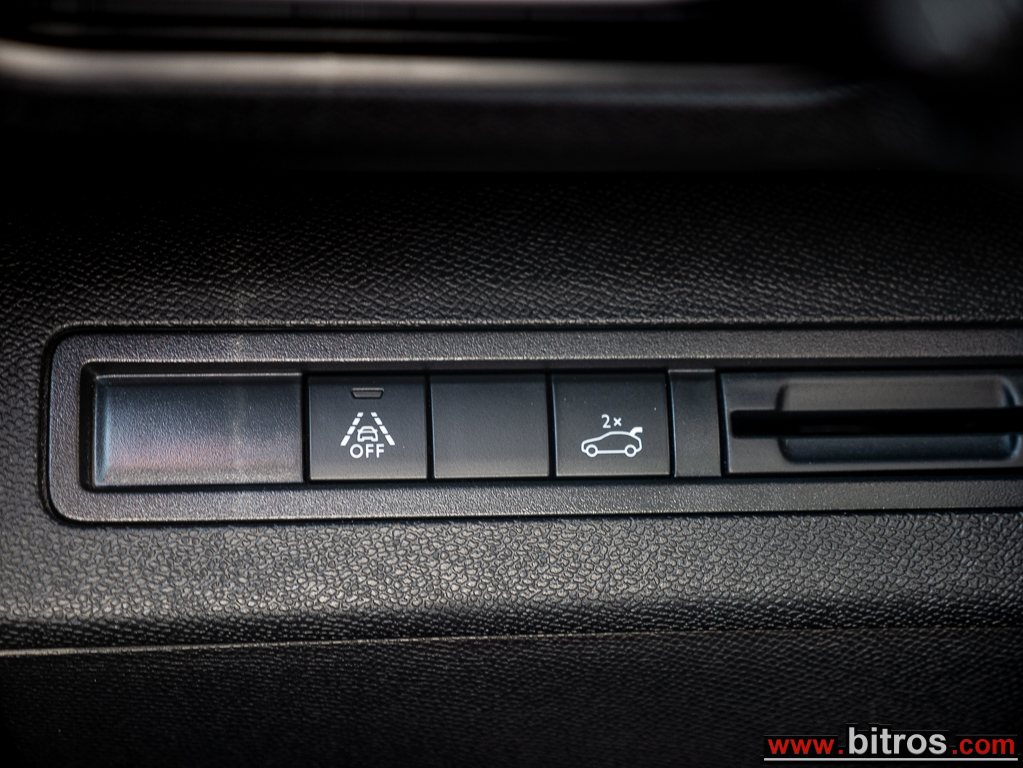 Peugeot 3008 2022 GT +ΟΡΟΦΗ FACE LIFT 44.000Km!! 130HP — φωτογραφία 17