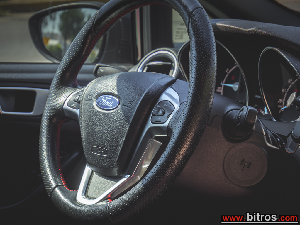 Ford Fiesta 2017 ΛΙΓΑ ΧΛΜ! ST-LINE RED!!! 1.0 EcoBoost 140 Hp 1ΧΕΡΙ-ΙΔΙΩΤΗ! — φωτογραφία 29