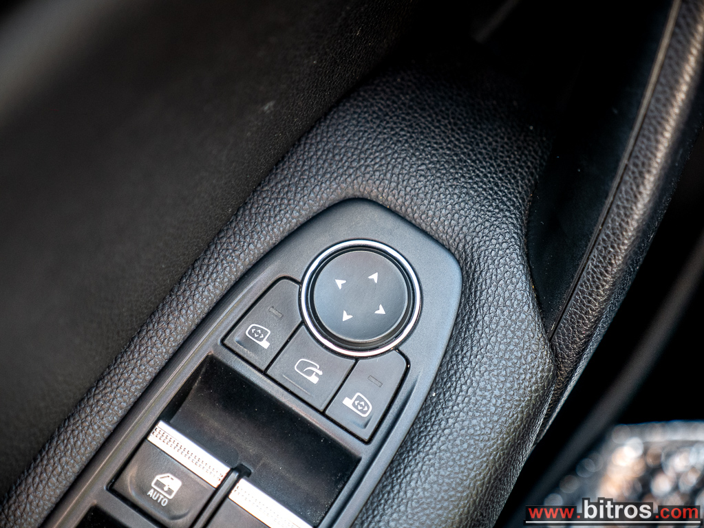 Renault Captur 2021 1.0 90HP EXPRESSION — φωτογραφία 17