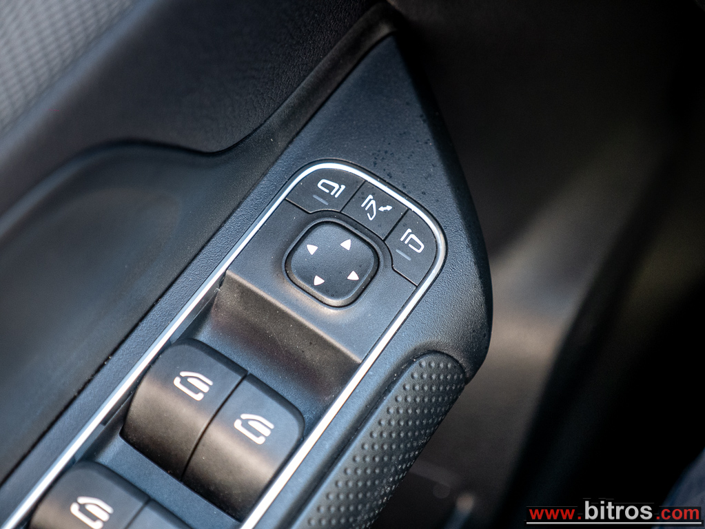 Mercedes-Benz GLA 250 2022 ΕΛΛΗΝΙΚΟ 250e 1.3 (218Hp) EQ Power 8G-DCT — φωτογραφία 17