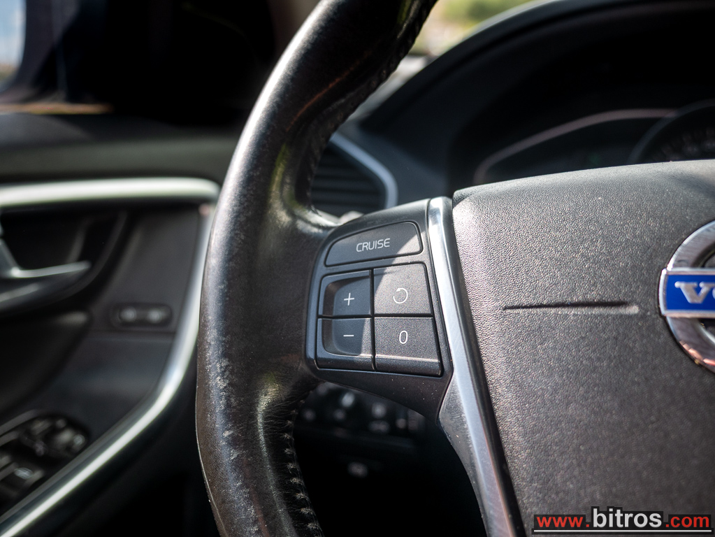 Volvo XC 60 2015 4×4 D4 190HP AUTO -20″ ΖΑΝΤΕΣ — φωτογραφία 18