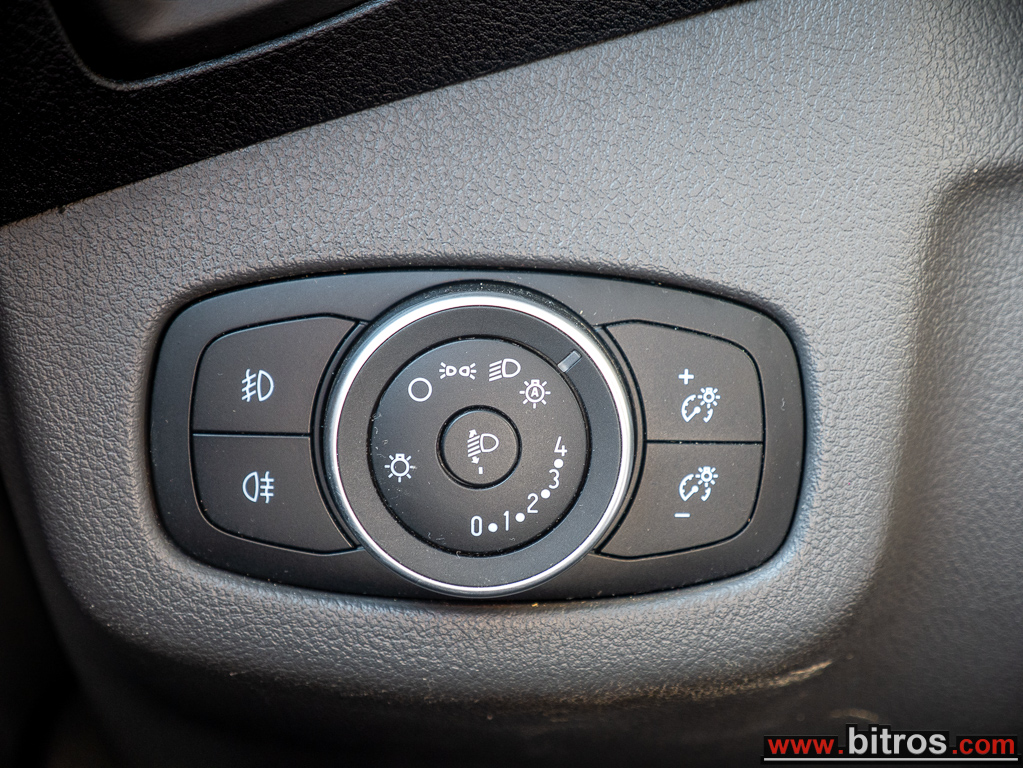 Ford Tourneo Connect 2021 ACTIVE!!! ΑΥΤΟΜΑΤΟ PANORAMA 120HP 1.5 — φωτογραφία 18