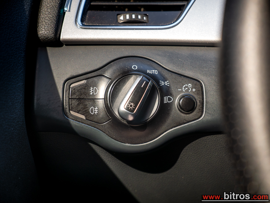 Audi A4 2012 Avant 1.8 TFSI Ambition multitronic — φωτογραφία 18