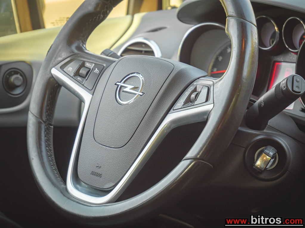 Opel Meriva 2010 1.4 120HP ΛΙΓΑ ΧΛΜ!! — φωτογραφία 19