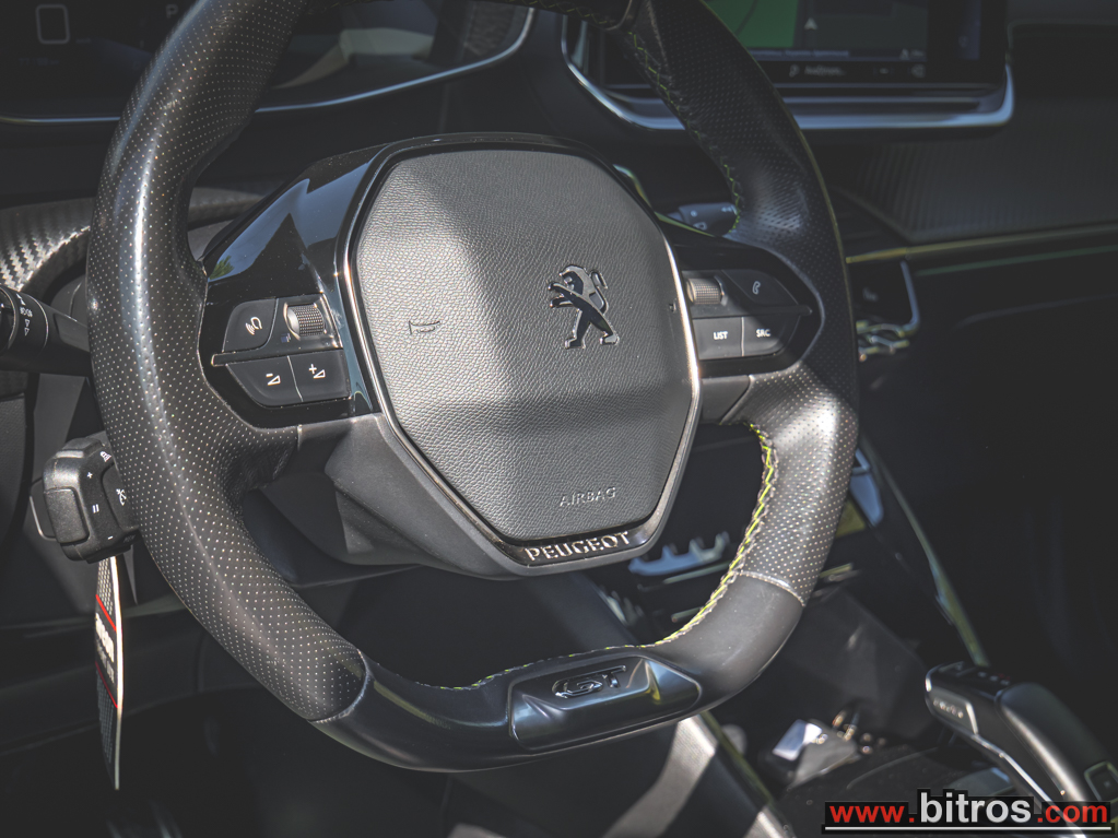 Peugeot 2008 2020 PANORAMA! GT-LINE! 1.5 BHDi 130Hp 8G-AUTO F1 90eΤΕΛΗ! — φωτογραφία 19