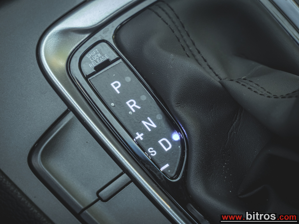Hyundai Kona 2022 1.6 GDI 141Hp Mild Hybrid 48V PREMIUM PLUS ΕΛΛΗΝΙΚΟ — φωτογραφία 19