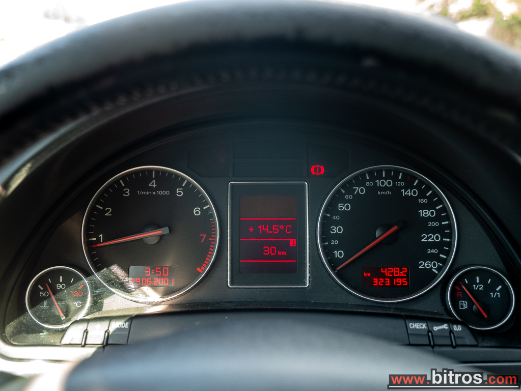 Audi A4 2002 1.8Τ QUATTRO — φωτογραφία 20