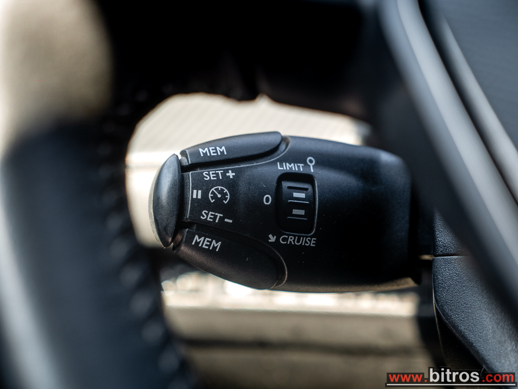 Peugeot 208 2022 1.2 100HP ALLURE BUSINESS — φωτογραφία 20