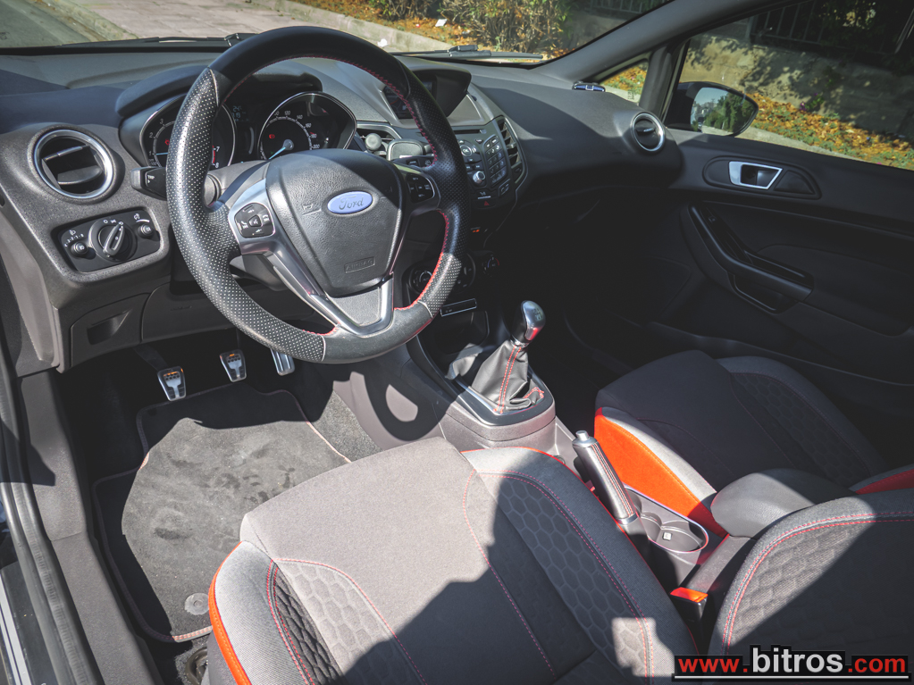 Ford Fiesta 2017 ΛΙΓΑ ΧΛΜ! ST-LINE RED!!! 1.0 EcoBoost 140 Hp 1ΧΕΡΙ-ΙΔΙΩΤΗ! — φωτογραφία 43