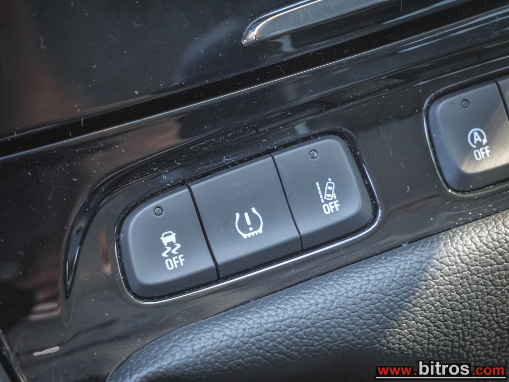Opel Grandland X 2021 ELEGANCE 1.2 TURBO ECOTEC 130HP — φωτογραφία 21