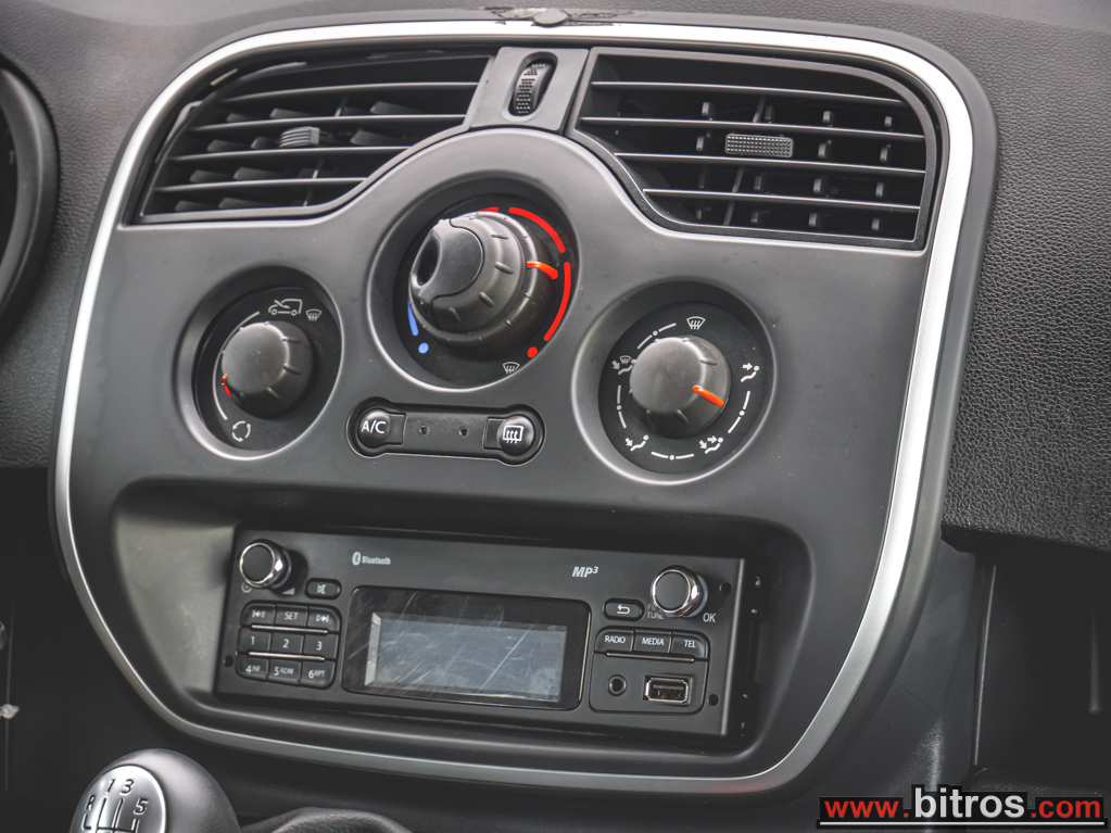 Renault Kangoo 2019 5ΘΕΣΙΟ ΙΧ ΜΕ ΔΥΝΑΤΟΤΗΤΑ ΜΕΤΑΤΡΟΠΗΣ ΣΕ ΕΠΑΓΓΕΛΜΑΤΙΚΟ — φωτογραφία 20