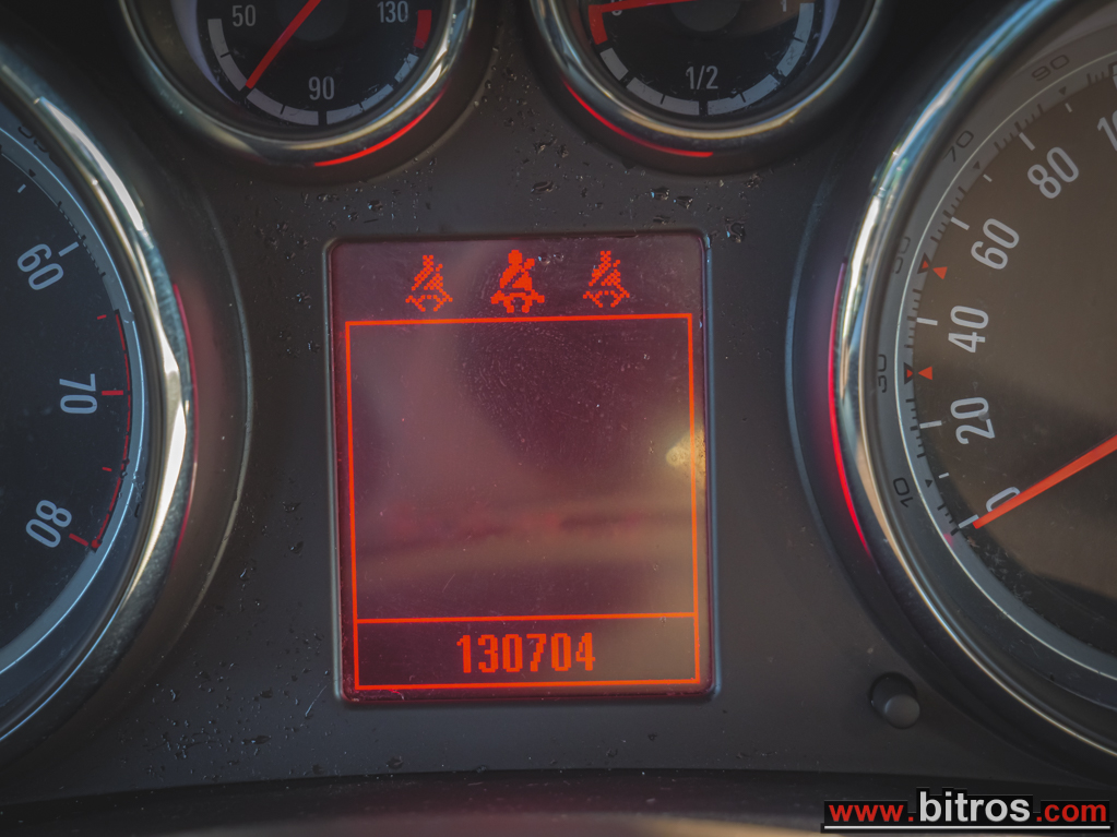 Opel Meriva 2010 1.4 120HP ΛΙΓΑ ΧΛΜ!! — φωτογραφία 23
