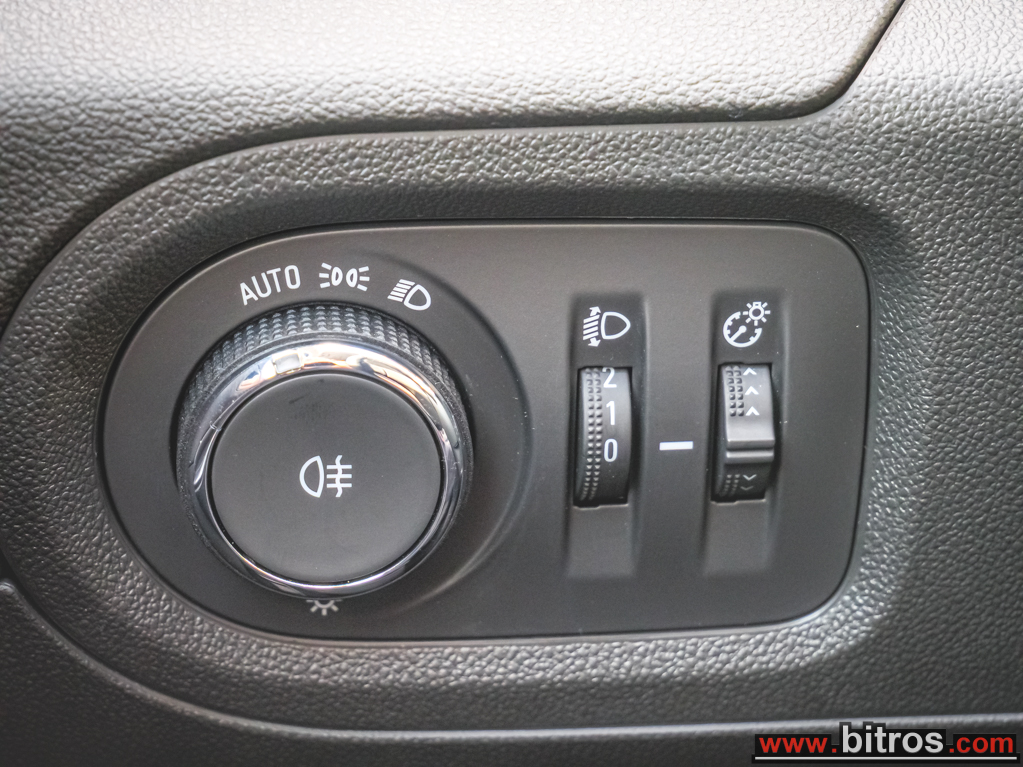 Opel Grandland X 2021 INNOVATION 1.5T ECOTEC DIESEL 130HP — φωτογραφία 25