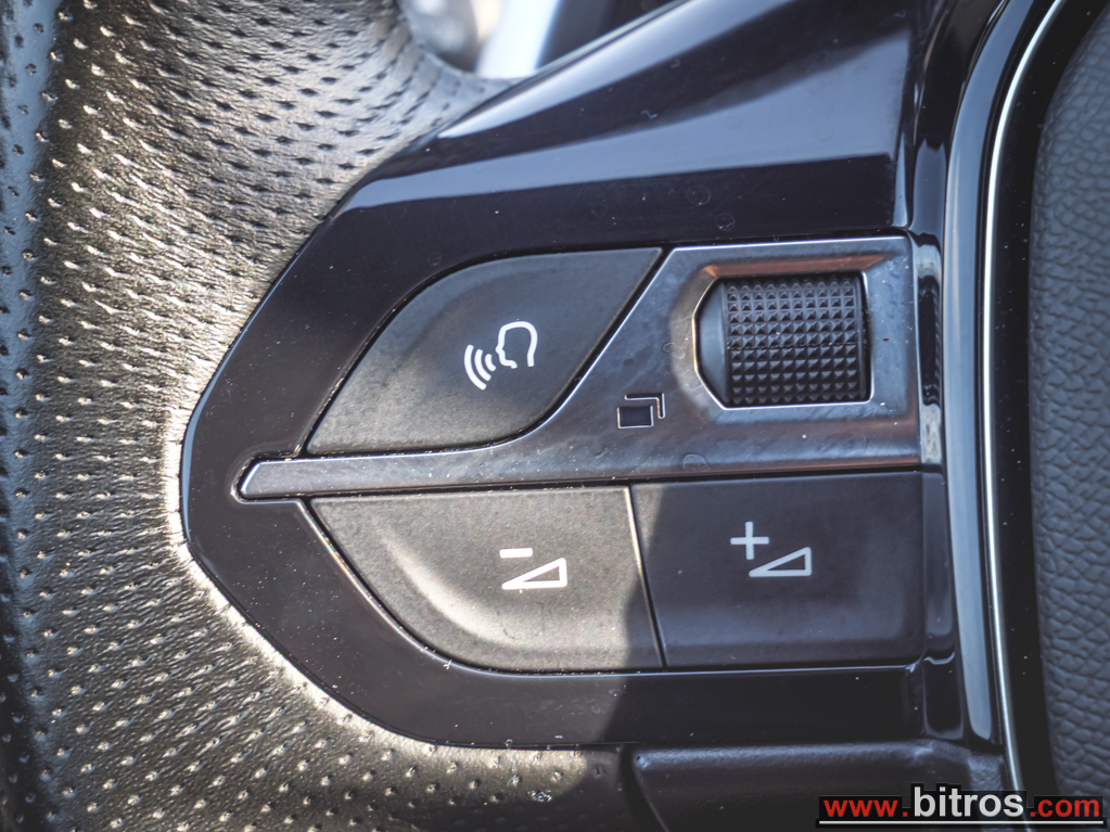 Peugeot 5008 2021 7-ΘΕΣΙΟ! GT LINE PANORAMA ΑΥΤΟΜΑΤΟ! 1.2 ΒΕΝΖΙΝΗ 130HP! — φωτογραφία 25