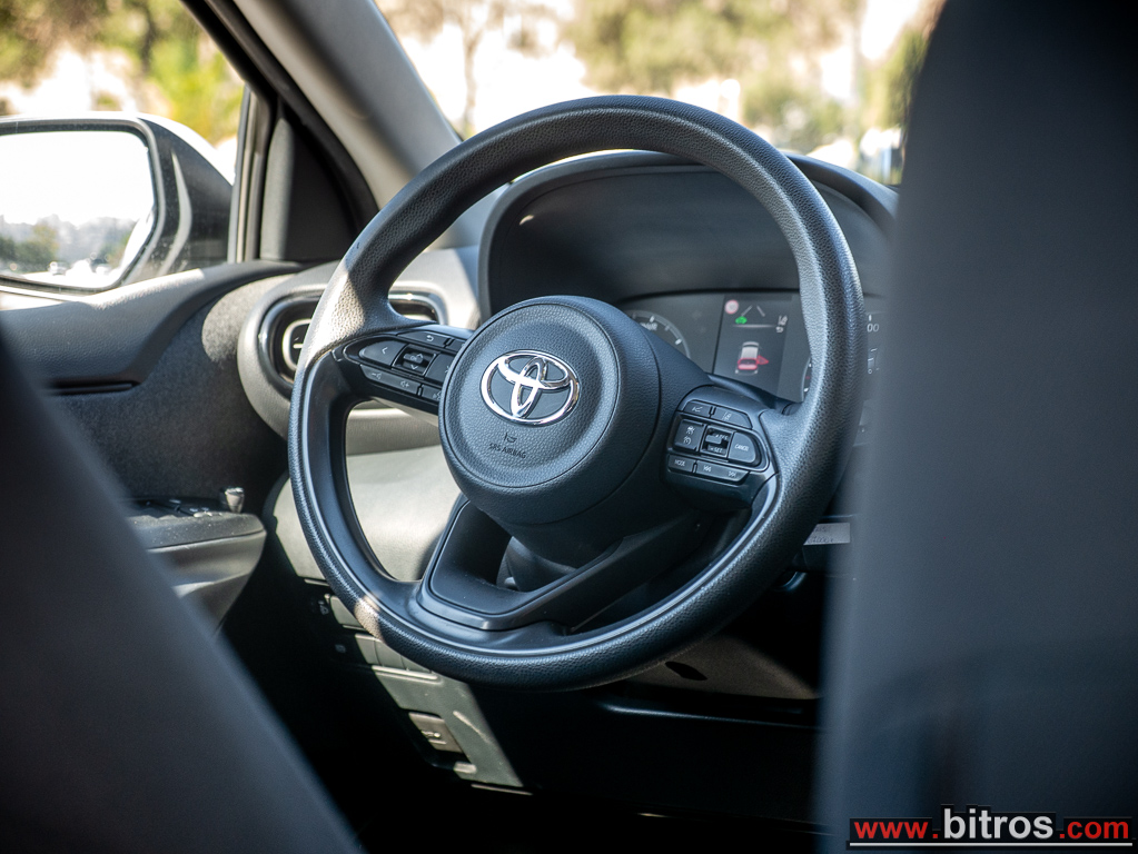Toyota Yaris 2022 HDF HYBRID — φωτογραφία 26