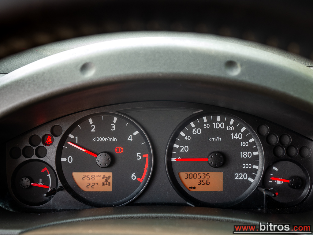 Nissan Navara 2010 Διπλοκάμπινο 2.5LT NAVARA 4×4 ΜΕ ΚΑΡΟ — φωτογραφία 26