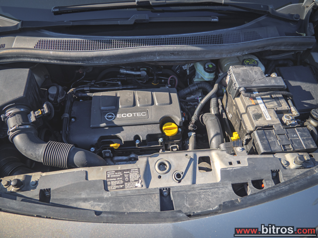 Opel Meriva 2010 1.4 120HP ΛΙΓΑ ΧΛΜ!! — φωτογραφία 25