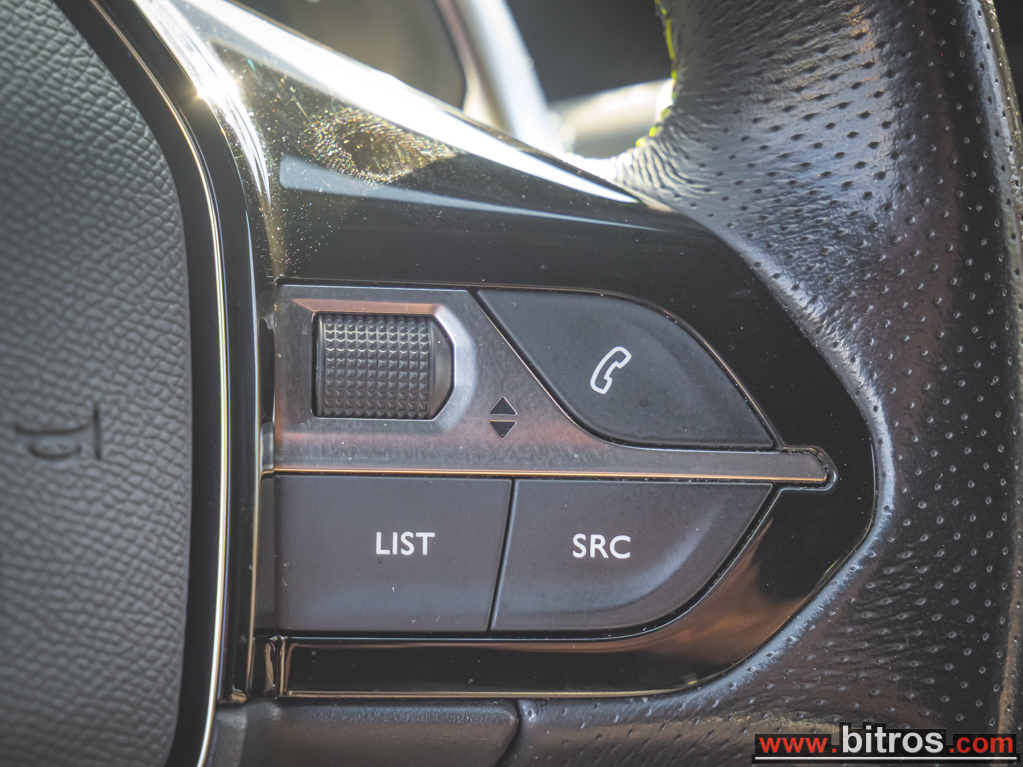 Peugeot 2008 2020 PANORAMA! GT-LINE! 1.5 BHDi 130Hp 8G-AUTO F1 90eΤΕΛΗ! — φωτογραφία 28
