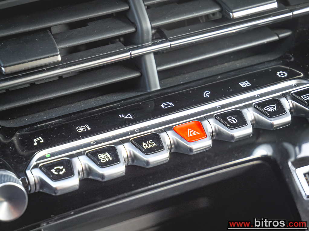 Peugeot 208 2021 1.2 100HP ALLURE BUSINESS — φωτογραφία 25