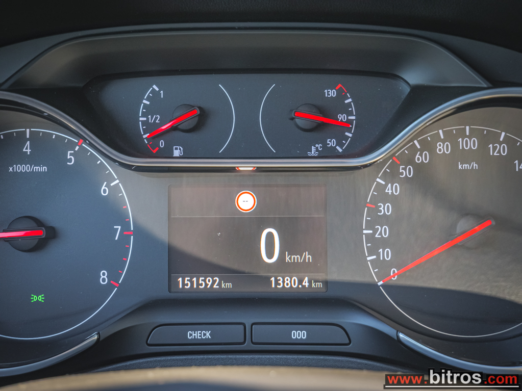 Opel Grandland X 2021 ELEGANCE 1.2 TURBO ECOTEC 130HP — φωτογραφία 29