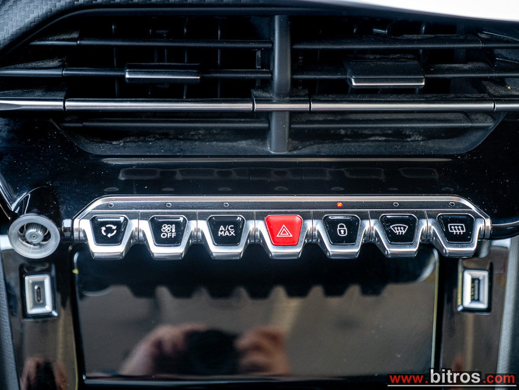 Peugeot 208 2022 1.2 100HP ALLURE BUSINESS — φωτογραφία 29