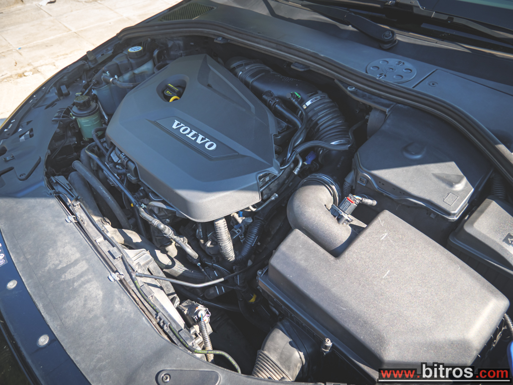 Volvo V60 2012 1.6 TURBO 150HP — φωτογραφία 30