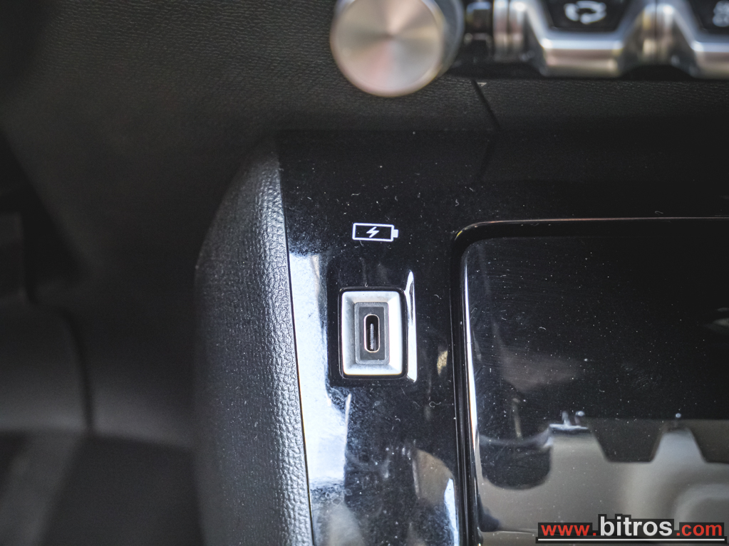 Peugeot 208 2021 1.2 100HP ALLURE BUSINESS — φωτογραφία 27