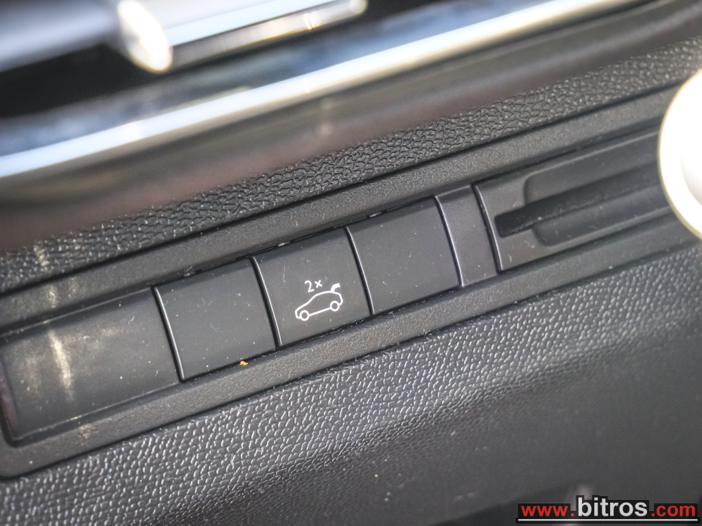 Peugeot 5008 2021 7-ΘΕΣΙΟ! GT LINE PANORAMA ΑΥΤΟΜΑΤΟ! 1.2 ΒΕΝΖΙΝΗ 130HP! — φωτογραφία 30