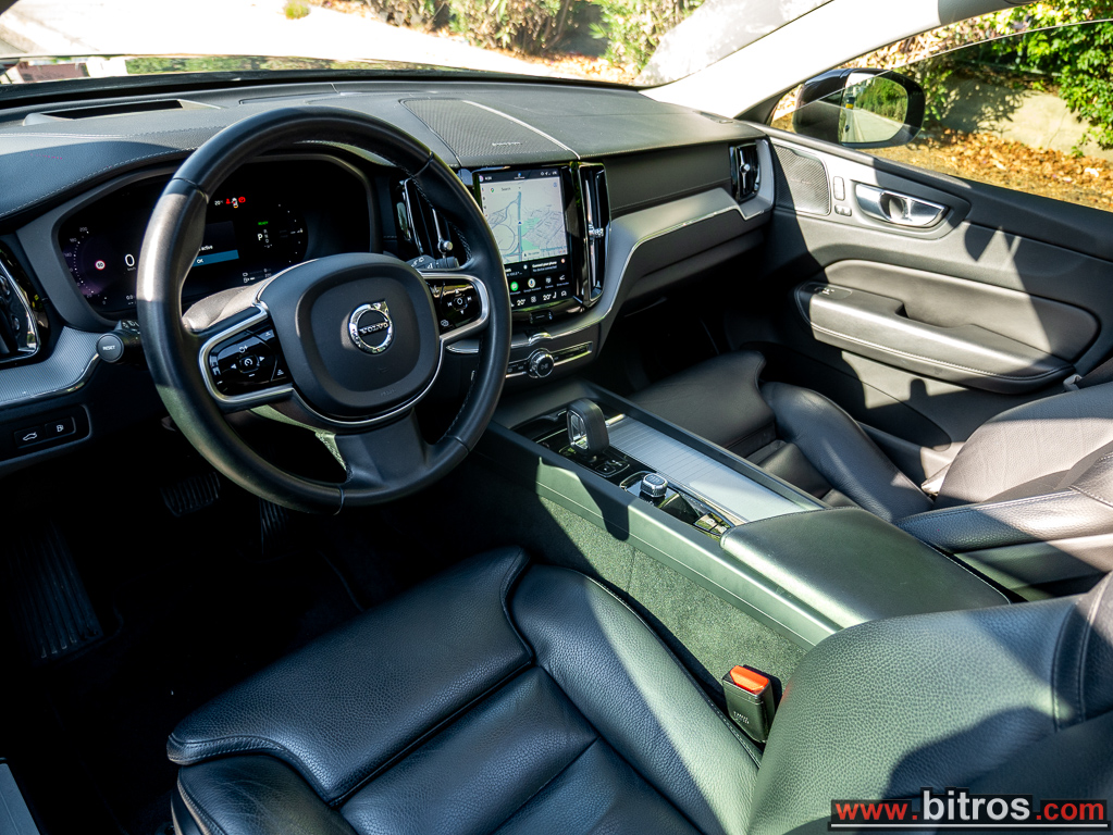 Volvo XC 60 2023 ULTIMATE DARK T8 RECHARGE 455HP PHEV AWD -GR — φωτογραφία 4