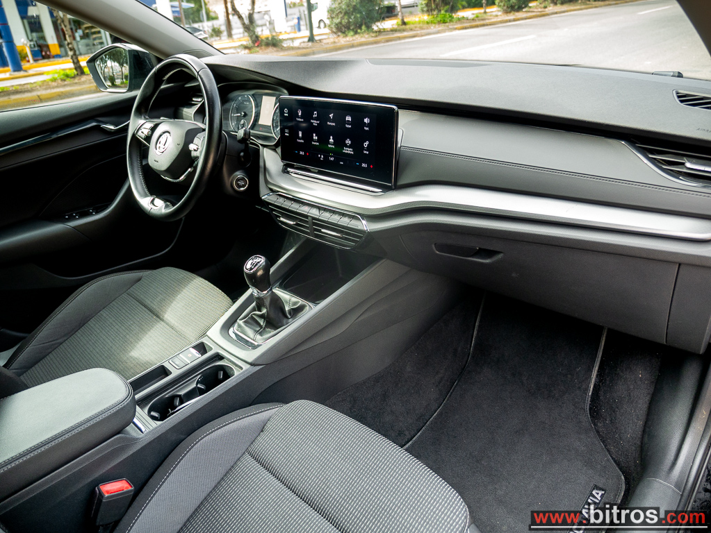 Skoda Octavia 2022 GRAND COUPE 1.5 ACT TSI 150Hp!!! ΕΛΛΗΝΙΚΟ +BOOK EUR6 — φωτογραφία 4
