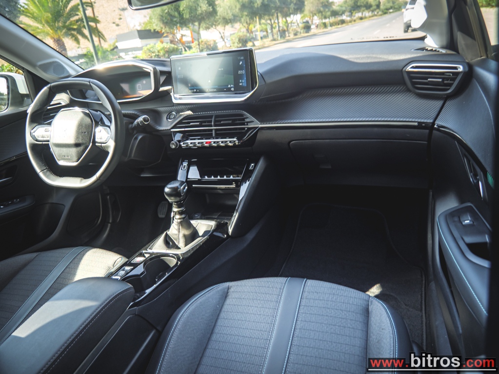 Peugeot 208 2021 1.2 100HP ALLURE BUSINESS — φωτογραφία 4