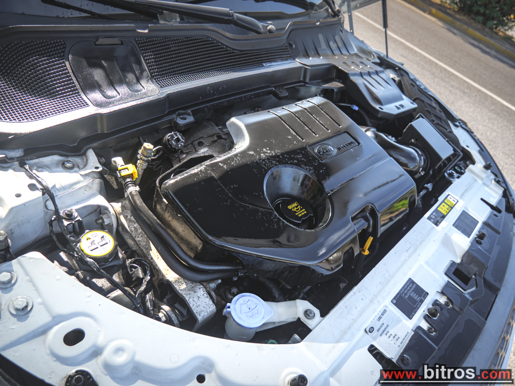 Land Rover Range Rover Evoque 2017 TD4 DYNAMIC AWD R20′ — φωτογραφία 31