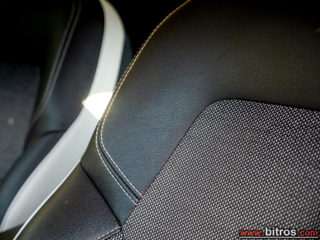 Renault Captur 2021 1.0 90HP EXPRESSION — φωτογραφία 32