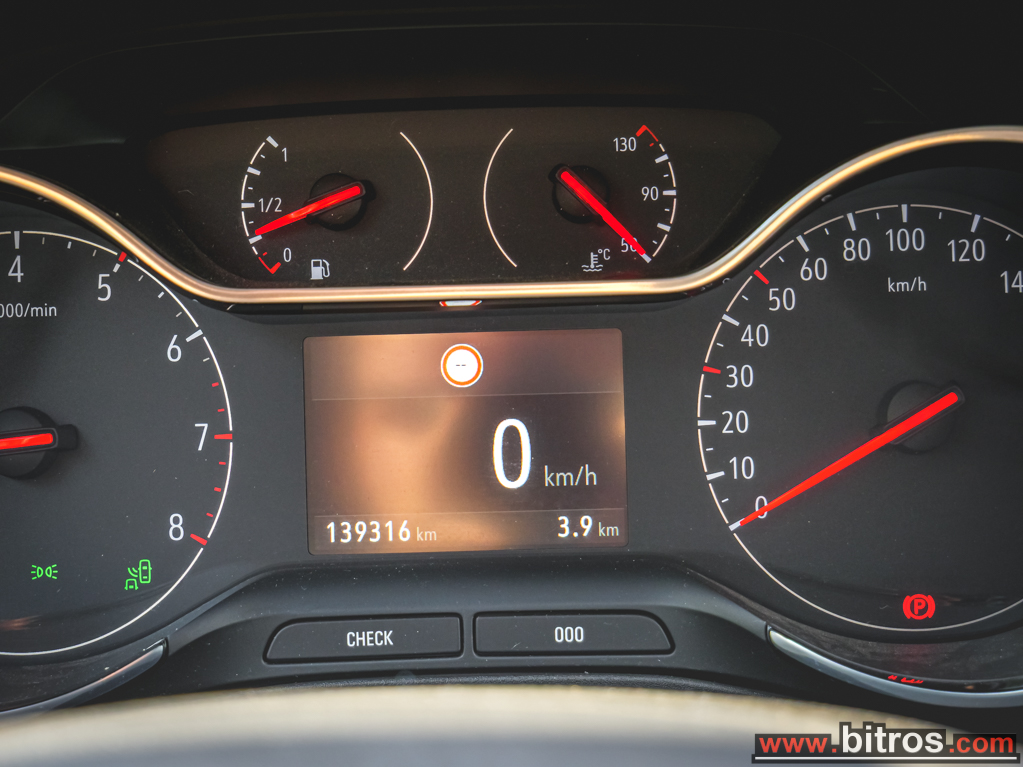 Opel Grandland X 2021 INNOVATION 1.5T ECOTEC DIESEL 130HP — φωτογραφία 32