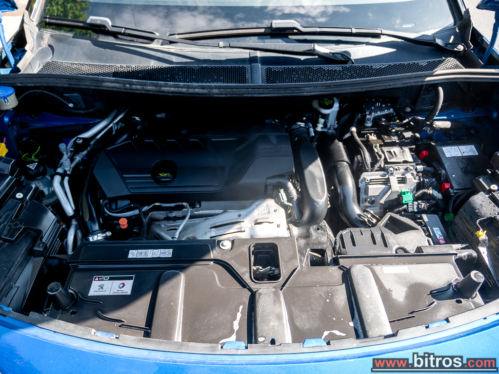 Peugeot 3008 2021 GT-LINE 4×4 300HP HYBRID-4 1.6 e-EAT8 Plug In Hybrid — φωτογραφία 33
